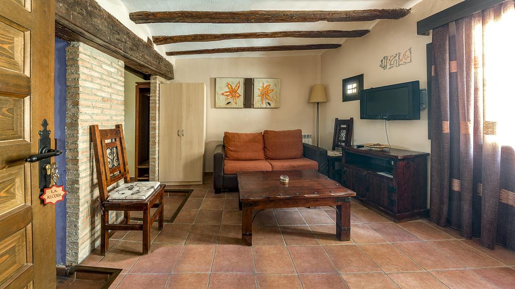 Apartamentos Los Aljezares Gea de Albarracín Екстериор снимка