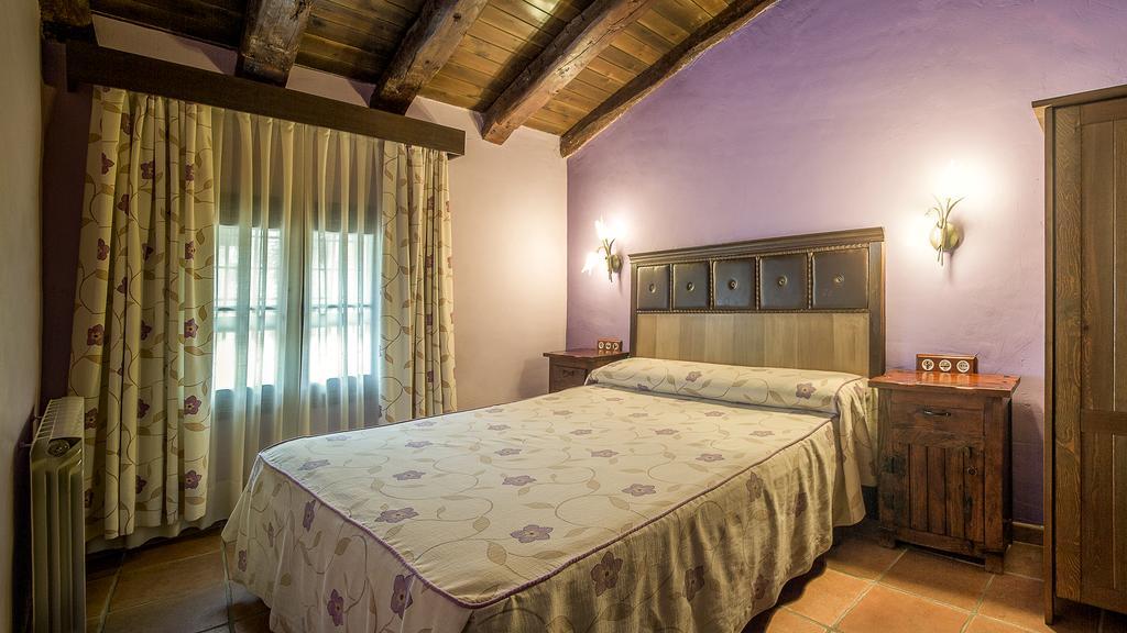 Apartamentos Los Aljezares Gea de Albarracín Екстериор снимка