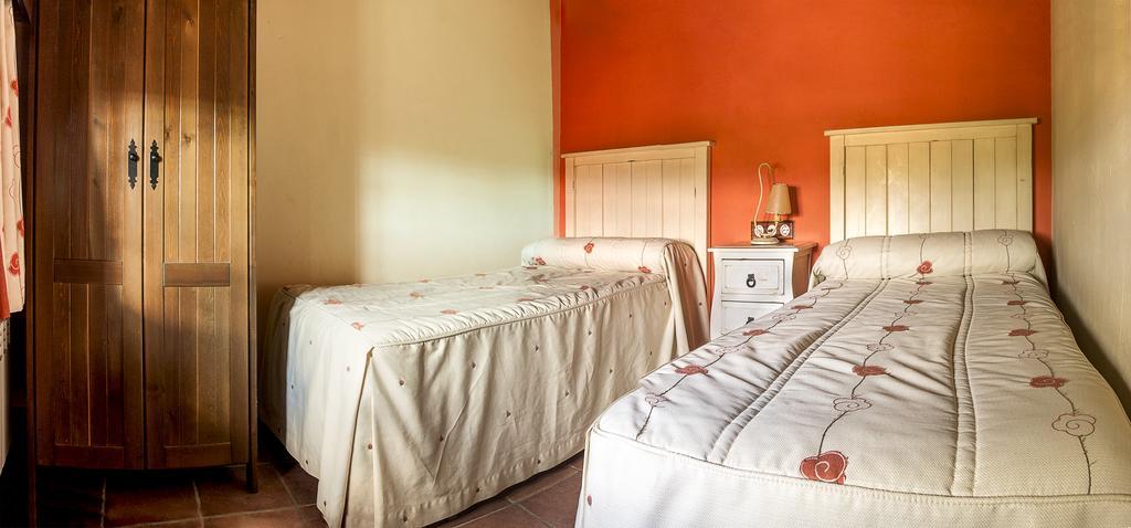 Apartamentos Los Aljezares Gea de Albarracín Екстериор снимка