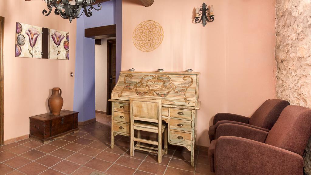 Apartamentos Los Aljezares Gea de Albarracín Екстериор снимка