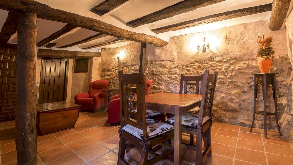 Apartamentos Los Aljezares Gea de Albarracín Екстериор снимка