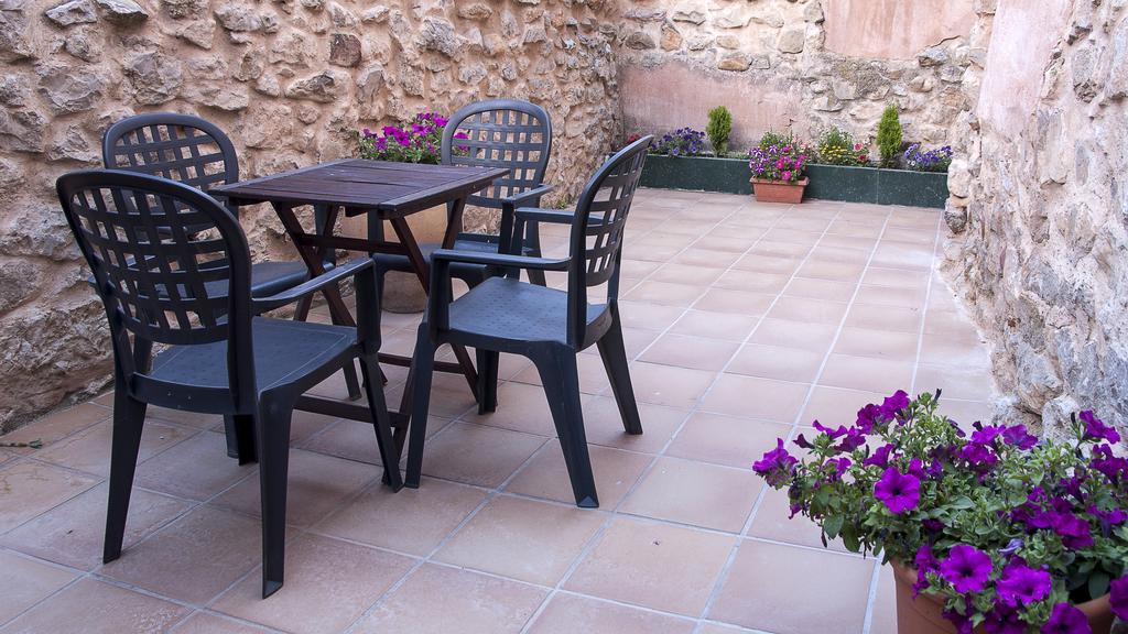 Apartamentos Los Aljezares Gea de Albarracín Екстериор снимка